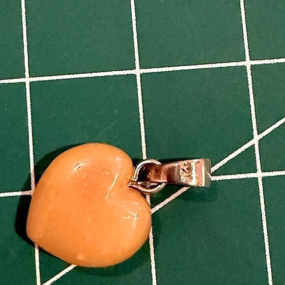 Vintage butterscotch amber valentine heart pendant sterling 1/2” new old stock - Picture 6 of 8